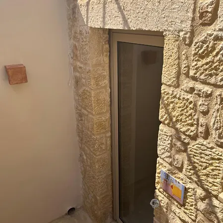 Alos * ורגה קלמטה